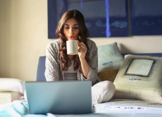 5 cách đơn giản để tăng thu nhập tại nhà chỉ với laptop