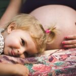 3 mẹo tiết kiệm chi phí cho các mẹ bầu chuẩn bị sinh con