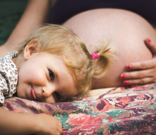 3 mẹo tiết kiệm chi phí cho các mẹ bầu chuẩn bị sinh con